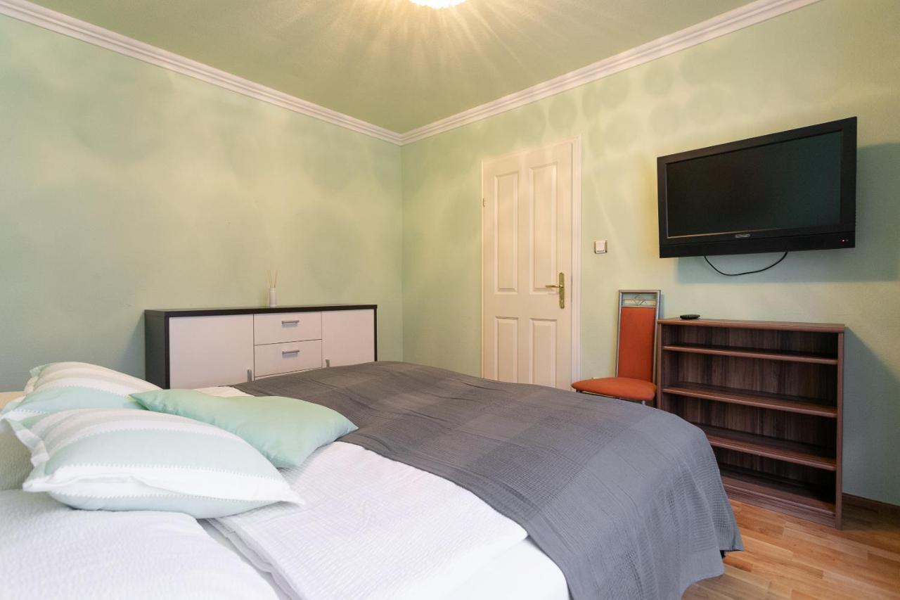 Zentrales Apartment In U-Bahn Naehe & Hauptbahnhof Vienne Extérieur photo